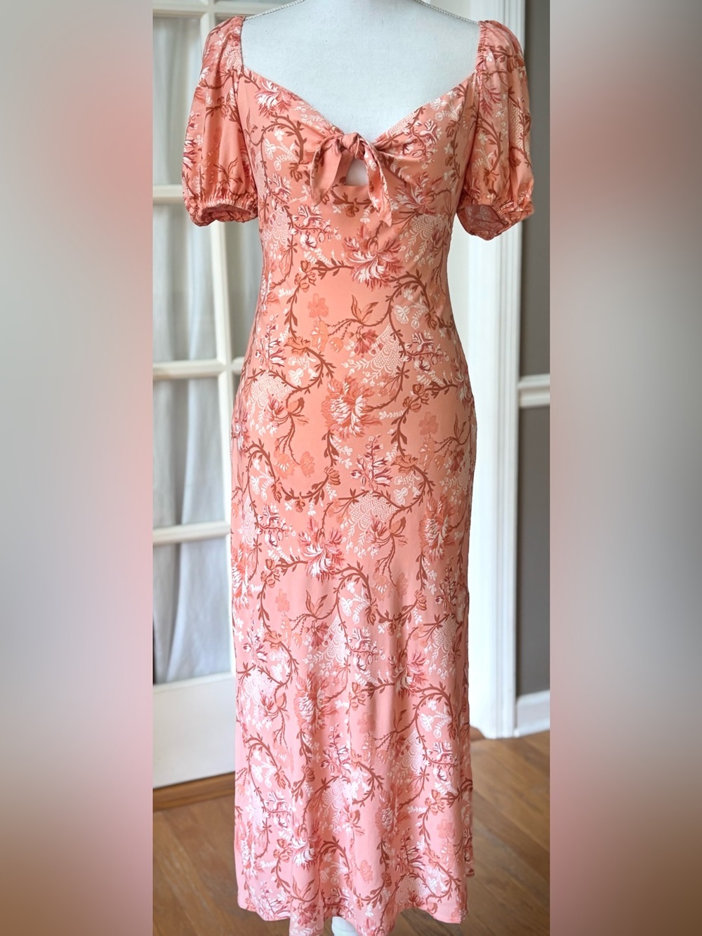 Hello Molly NWT Peach Floral Tie Front Puff Sleeve Midi Dress US 4 - Picture 1 of 14